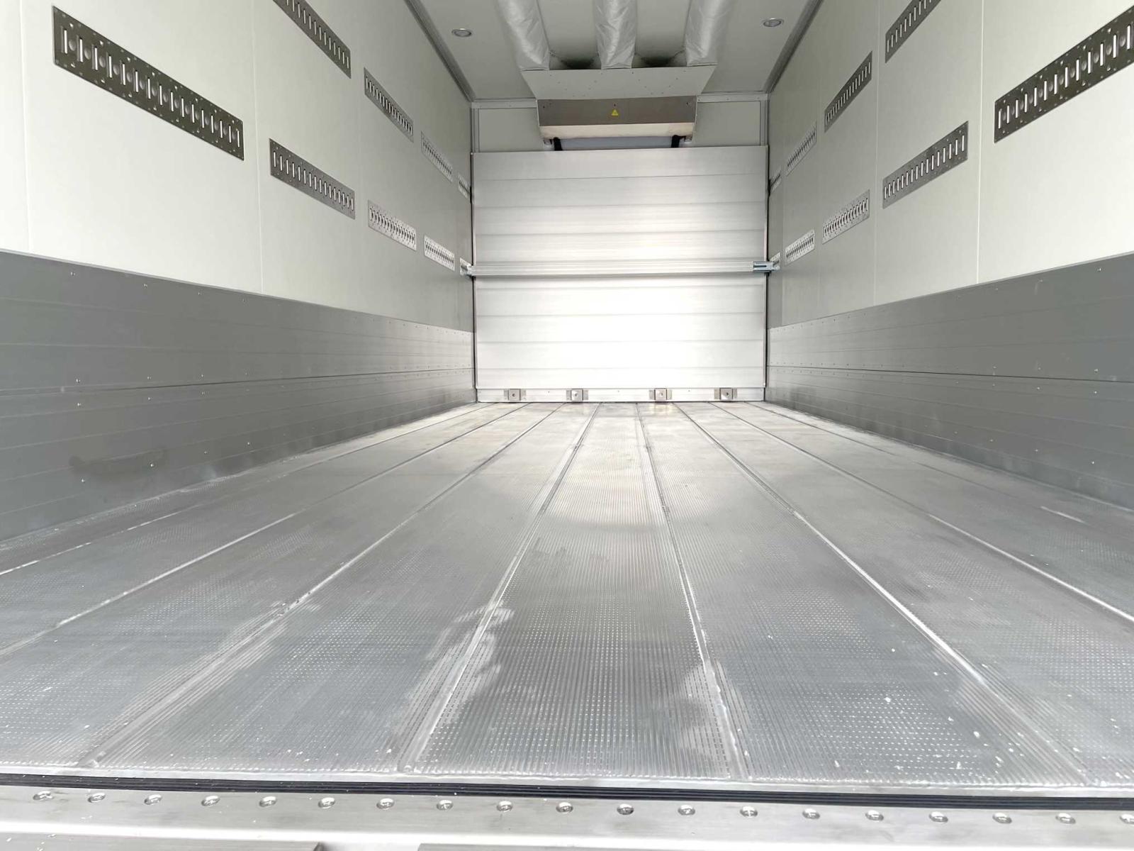 Фургон-рефрижератор HOWO T5G 4×2 280 л.с. АКПП