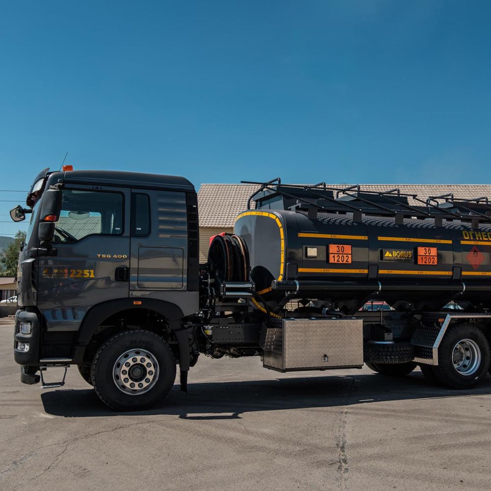 Автотопливозаправщик (АТЗ-20/4) HOWO T5G (6×4) 400 л.с.