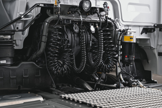 SITRAK C7H MAX 6Х4 ADR, задняя пневма | цвет кабины Белый