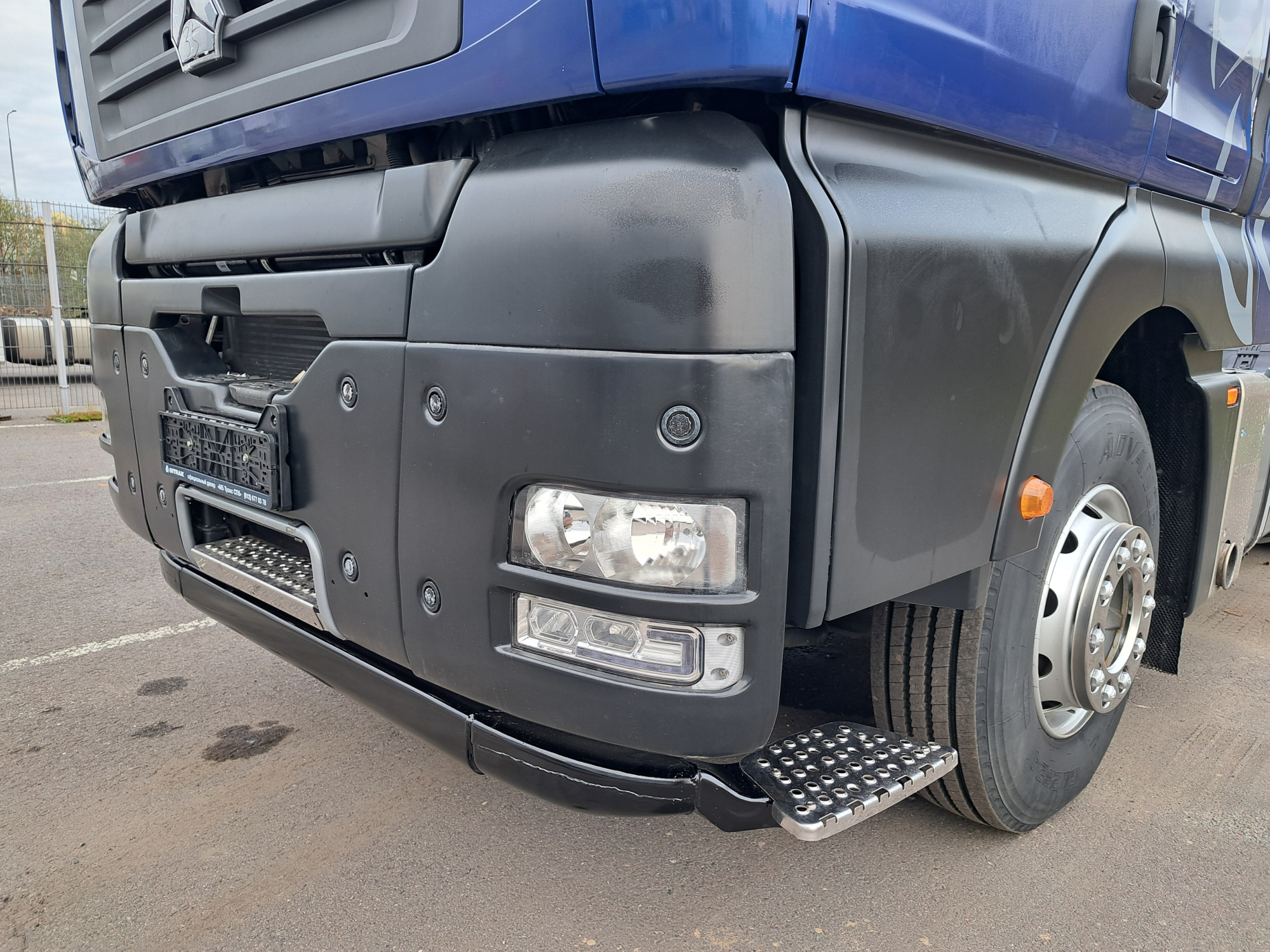 SITRAK C7H 6Х4 МКПП ZF, усиленные рессоры