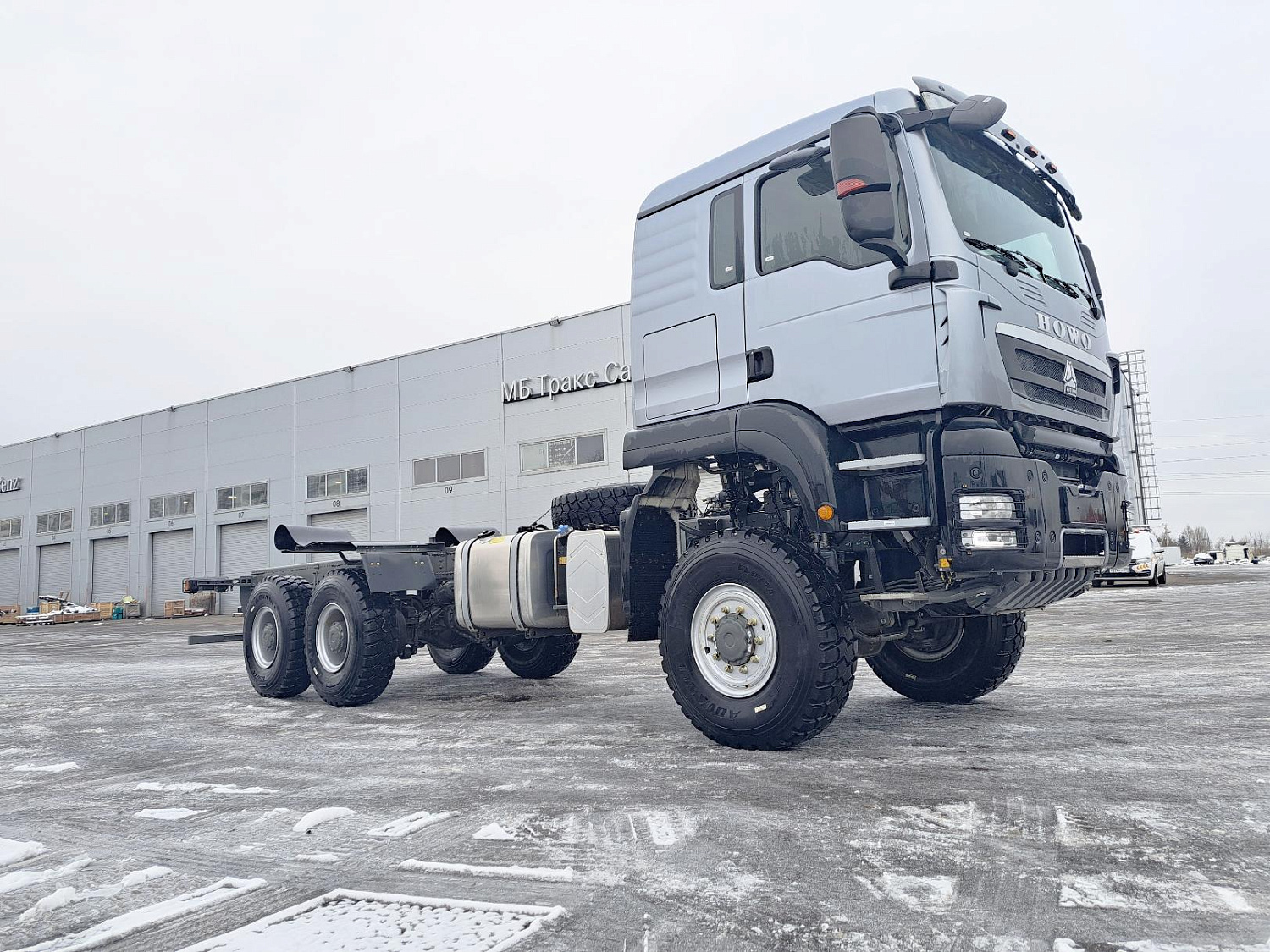 Шасси HOWO T5G 6x6: простое решение для сложных задач 