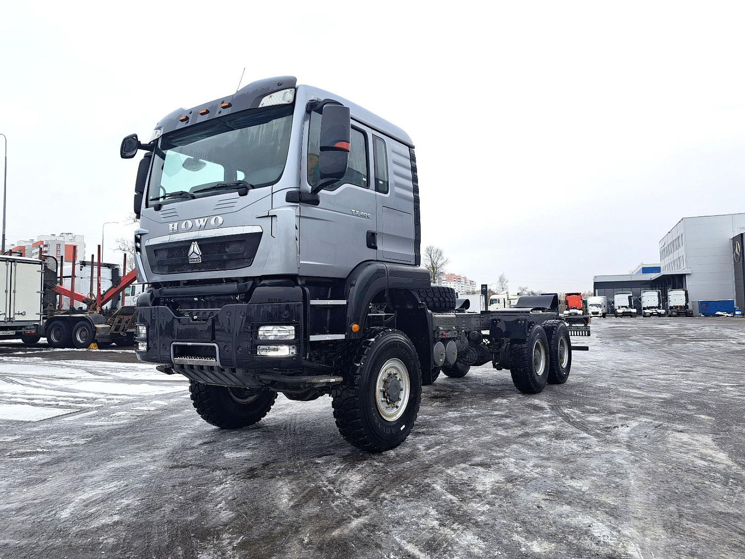 Шасси HOWO T5G 6x6: простое решение для сложных задач 
