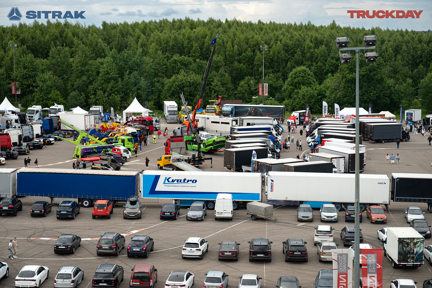 Гул моторов, блеск хрома и море улыбок: SITRAK ярко выступил на Truck Day 2026!
