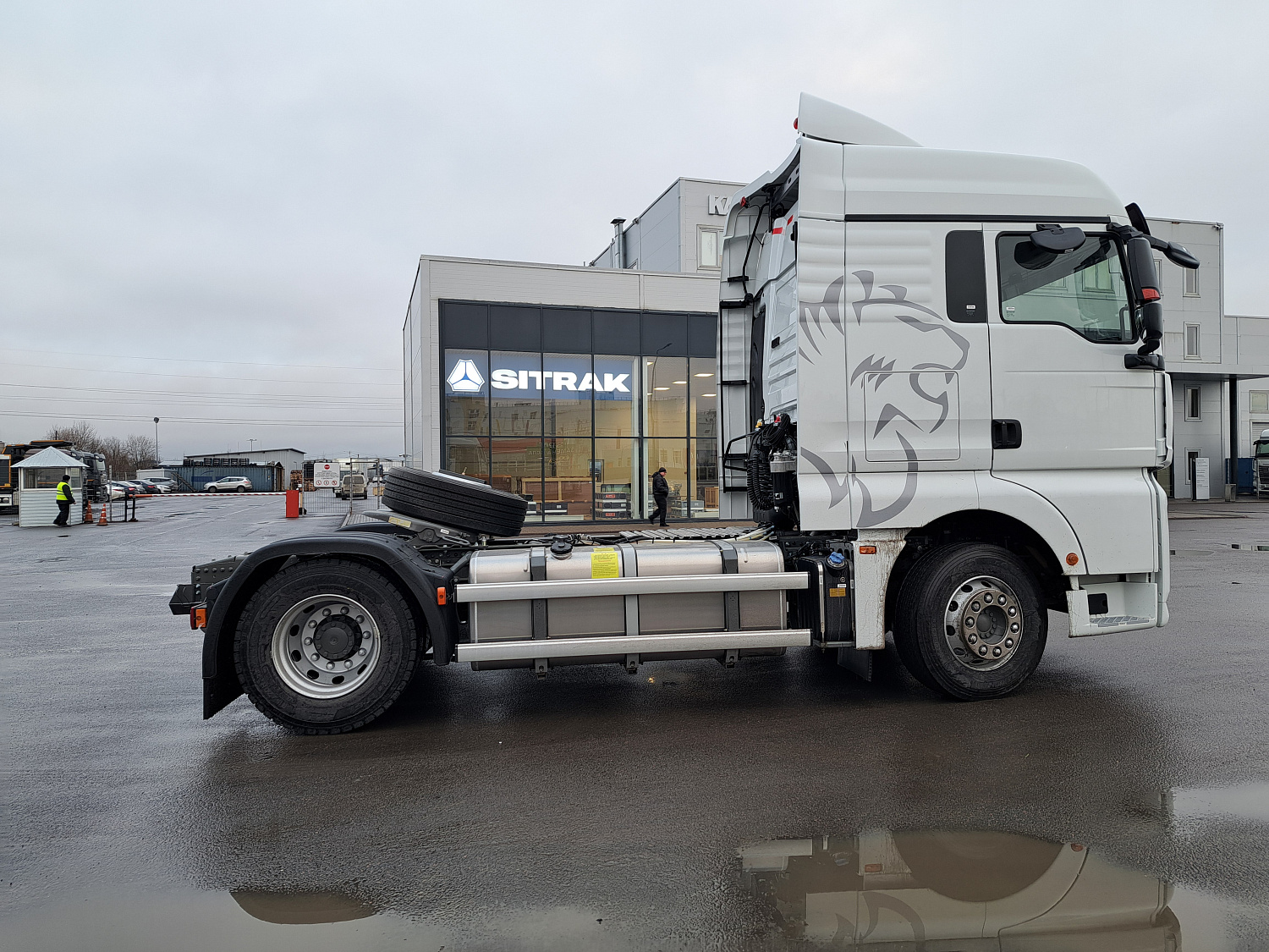 Техника для дела - новый тягач SITRAK C7H MAX 4х2 передан клинту