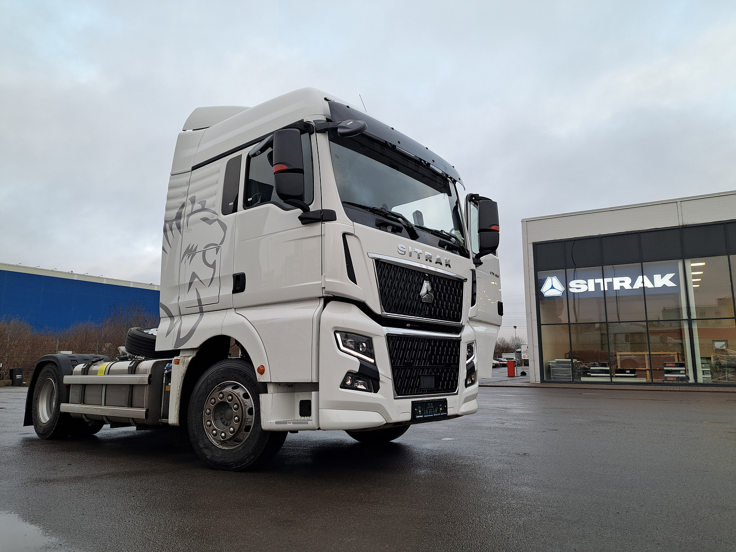 Техника для дела - новый тягач SITRAK C7H MAX 4х2 передан клинту