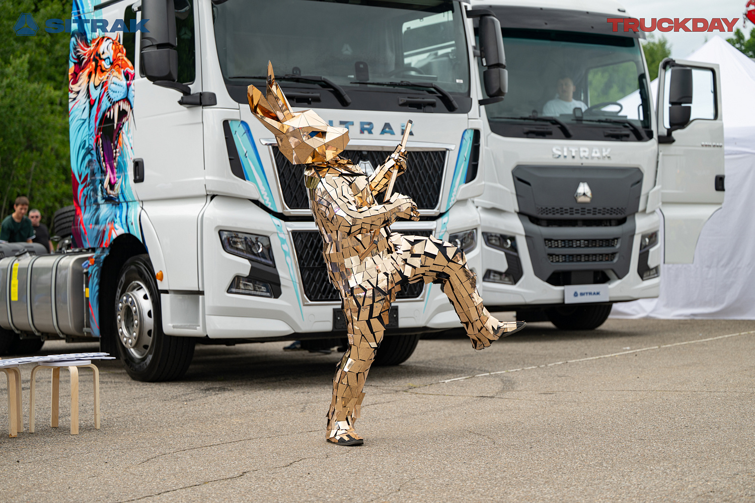 Гул моторов, блеск хрома и море улыбок: SITRAK ярко выступил на Truck Day 2026!